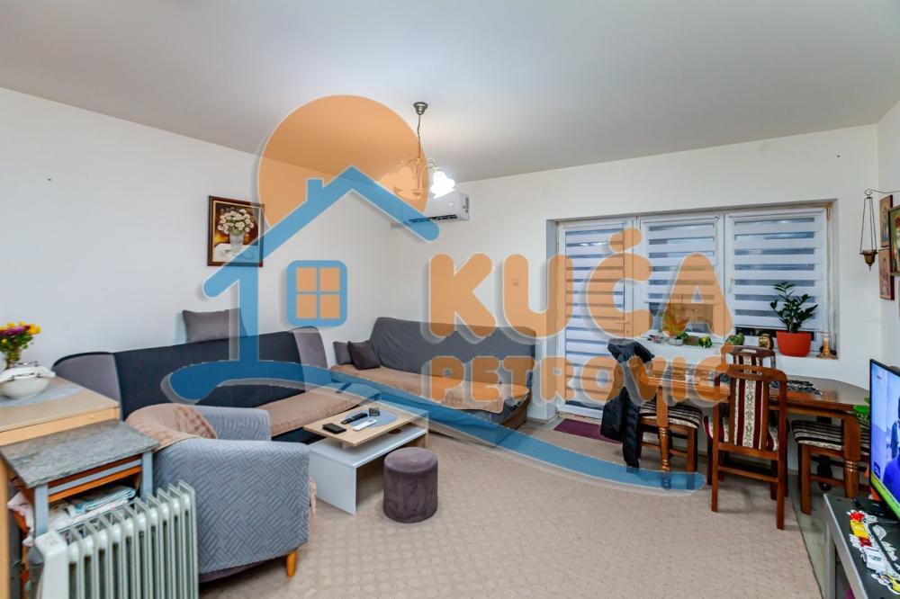 Glavna slika -Stan u zgradi, novogradnja, uknjižen, grejanje na struju, oglas ID p-015306