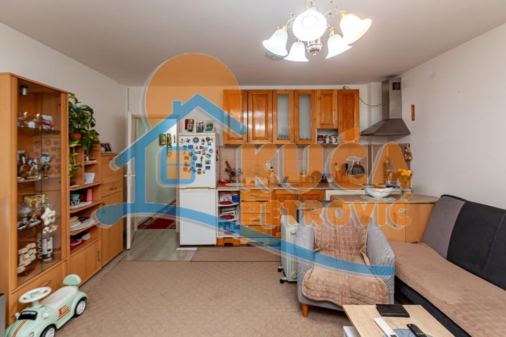 Slika 2 - Stan u zgradi, novogradnja, uknjižen, grejanje na struju, oglas ID p-015306