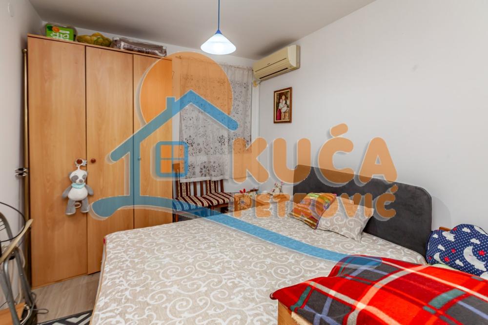 Slika 6 - Stan u zgradi, novogradnja, uknjižen, grejanje na struju, oglas ID p-015306