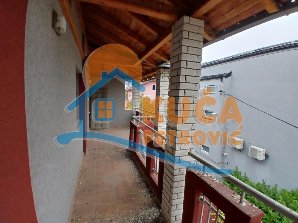 Slika 7 - Stan u zgradi, novogradnja, uknjižen, etažno grejanje, oglas ID p-015314