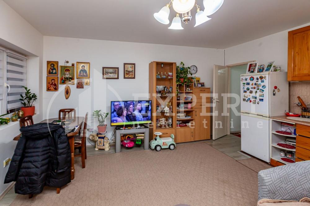 Slika 4 - Stan u zgradi, novogradnja, uknjižen, grejanje na struju, oglas ID p-015306