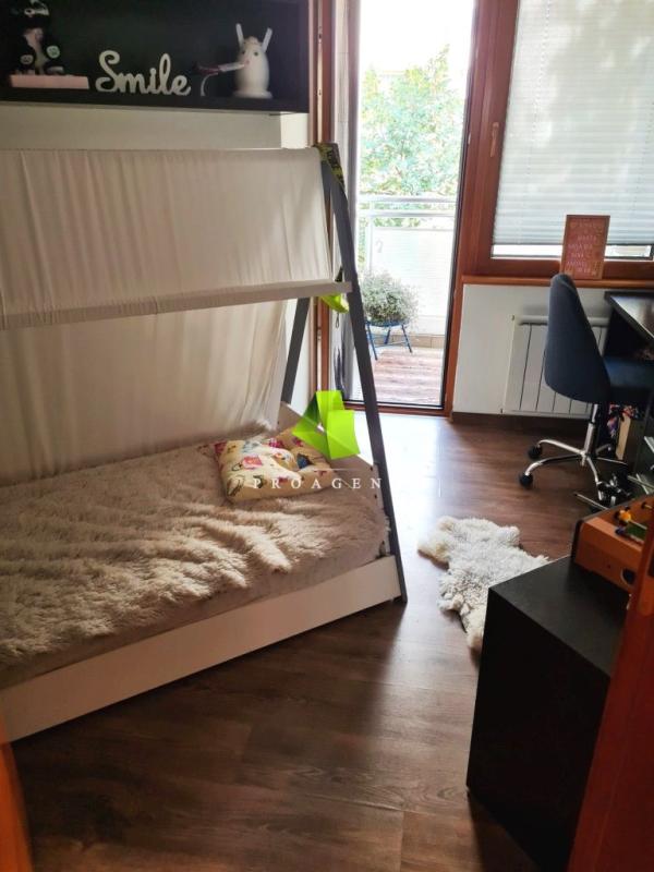 Slika 9 - Jedinstvena ponuda-troiposoban stan sa stvarima i parking mestom na odličnoj lokaciji kod Filozofskog fakulteta ID#7410