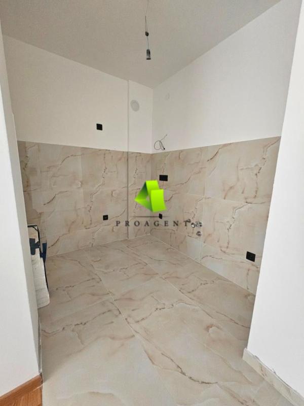 Slika 4 - Luksuzan troiposoban stan sa PDV-om u novogradnji u centru ID#7429