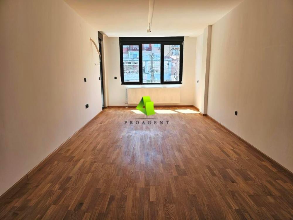 Slika 1 - Lux dvoiposoban stan sa PDV-om u centru ID#7430