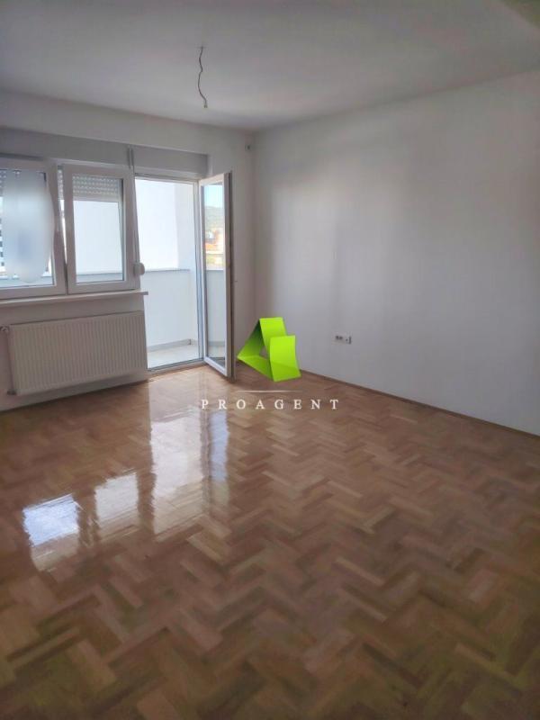 Glavna slika -Garsonjera u novoj zgradi na odličnoj lokaciji u centru ID#7433