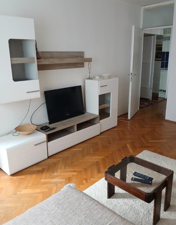 Glavna slika -3.0 stan sa 2 terase, Crveni Pevac