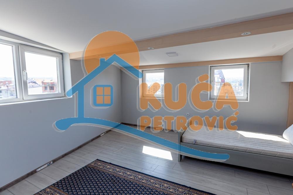 Slika 8 - Stan u zgradi, uknjižen, grejanje na struju, oglas ID p-015317