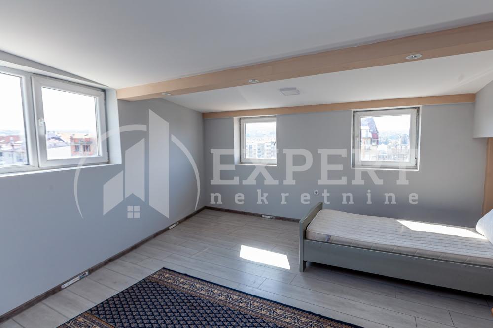 Slika 8 - Stan u zgradi, uknjižen, grejanje na struju, oglas ID p-015317