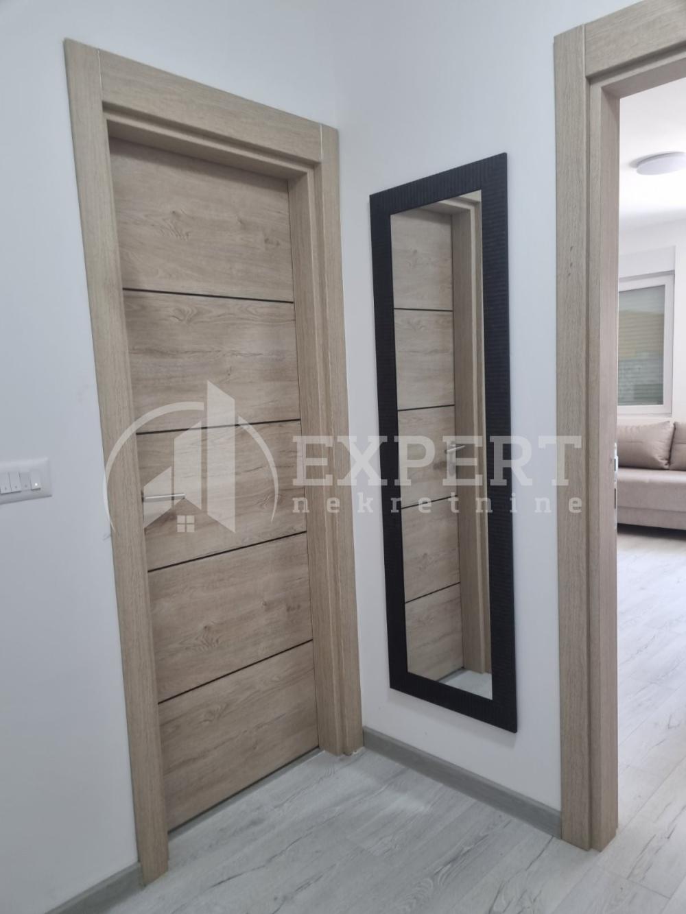 Slika 7 - Garsonjera, oglas ID p-015332