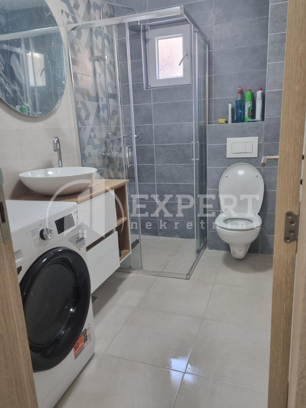 Slika 8 - Garsonjera, oglas ID p-015332