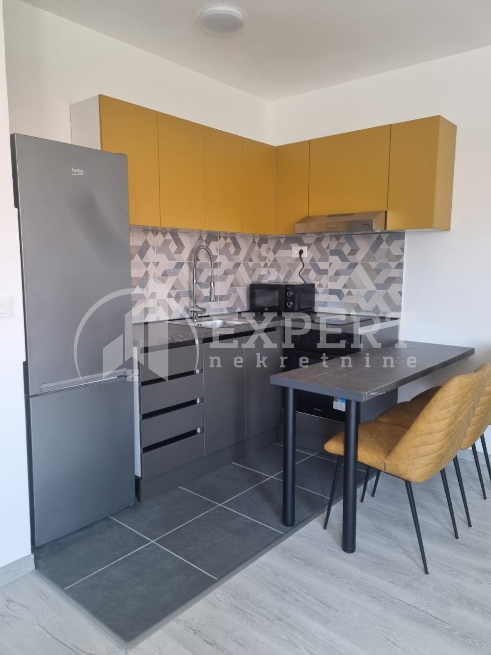 Slika 4 - Garsonjera, oglas ID p-015332