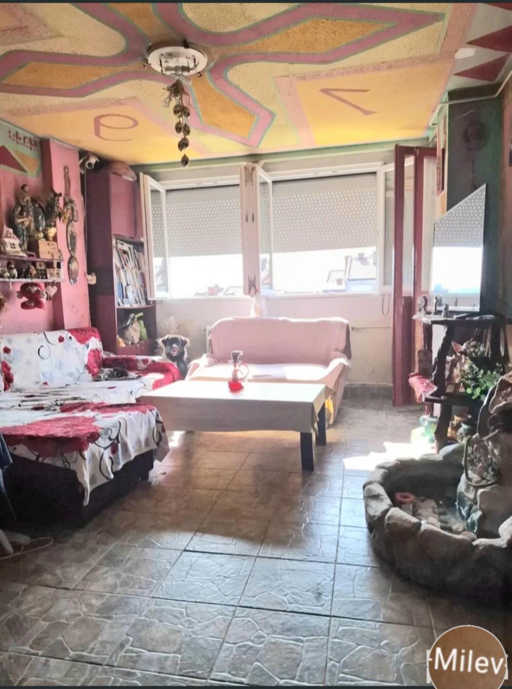 Slika 0 - Prodajem dvoiposoban stan u Nisu-Delta Cena 103.000€