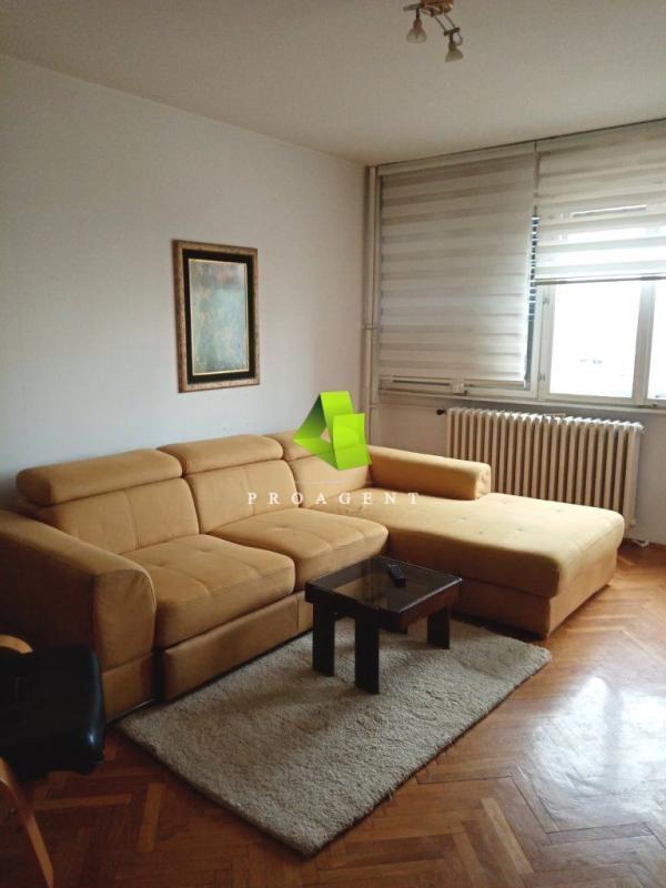 Glavna slika -Komforan trosoban stan kod Gradske bolnice ID#7460