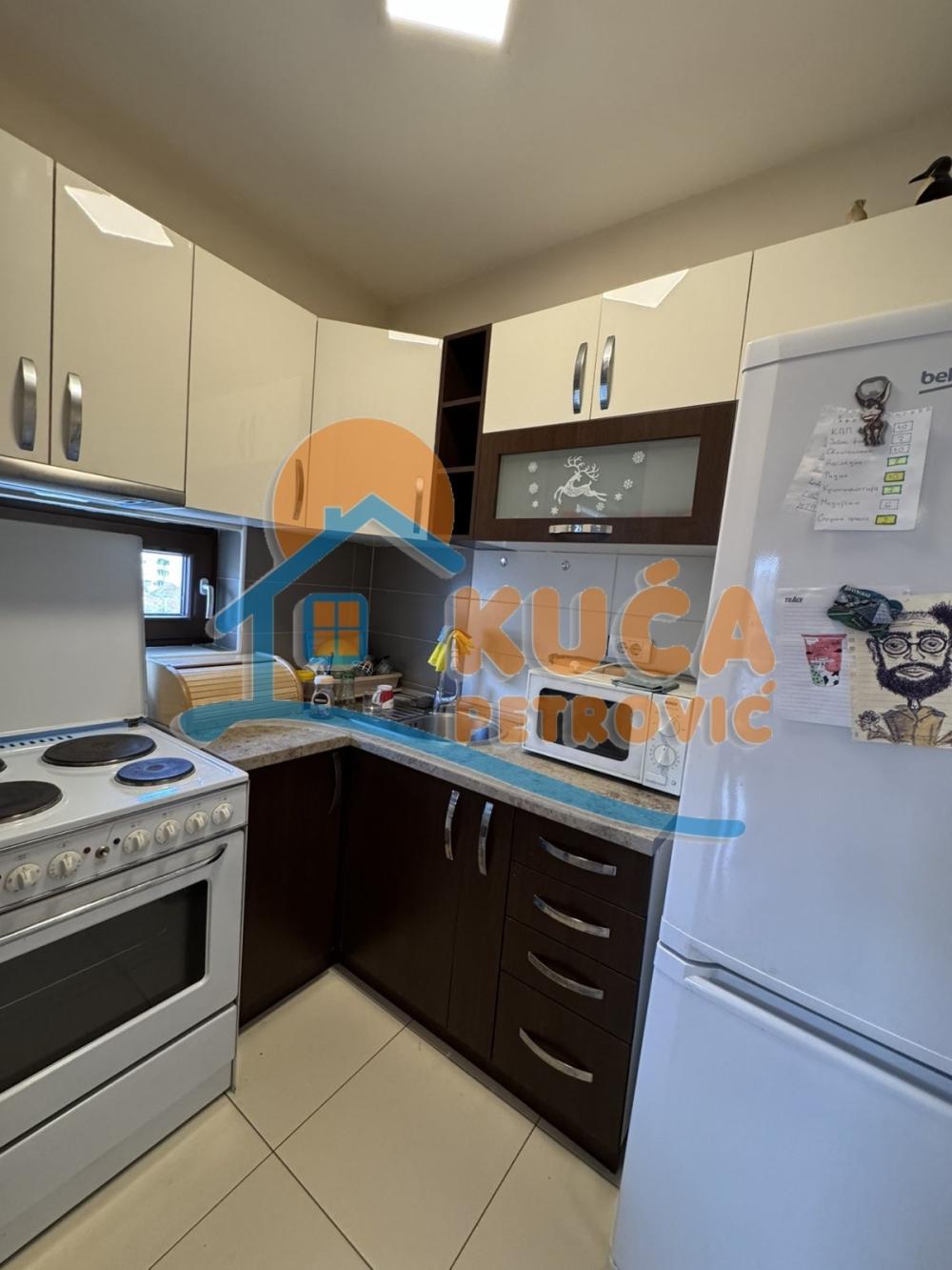 Slika 5 - Stan u zgradi, novogradnja, uknjižen, grejanje na struju, oglas ID p-015369