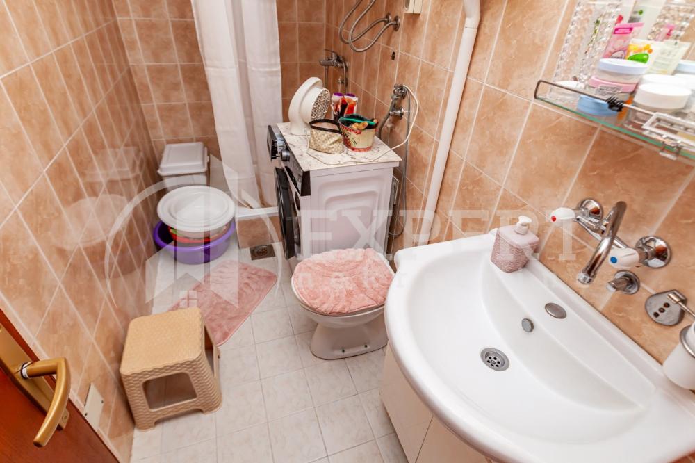 Slika 9 - Stan u zgradi, uknjižen, grejanje na struju, oglas ID p-015379