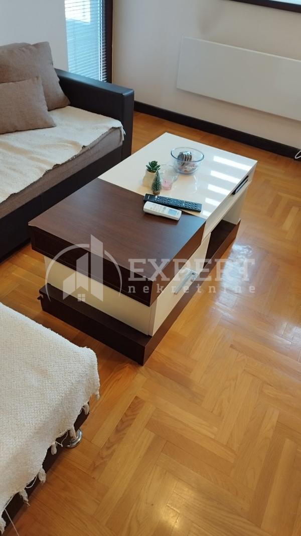 Slika 2 - Stan u zgradi, novogradnja, uknjižen, grejanje na struju, oglas ID p-015369