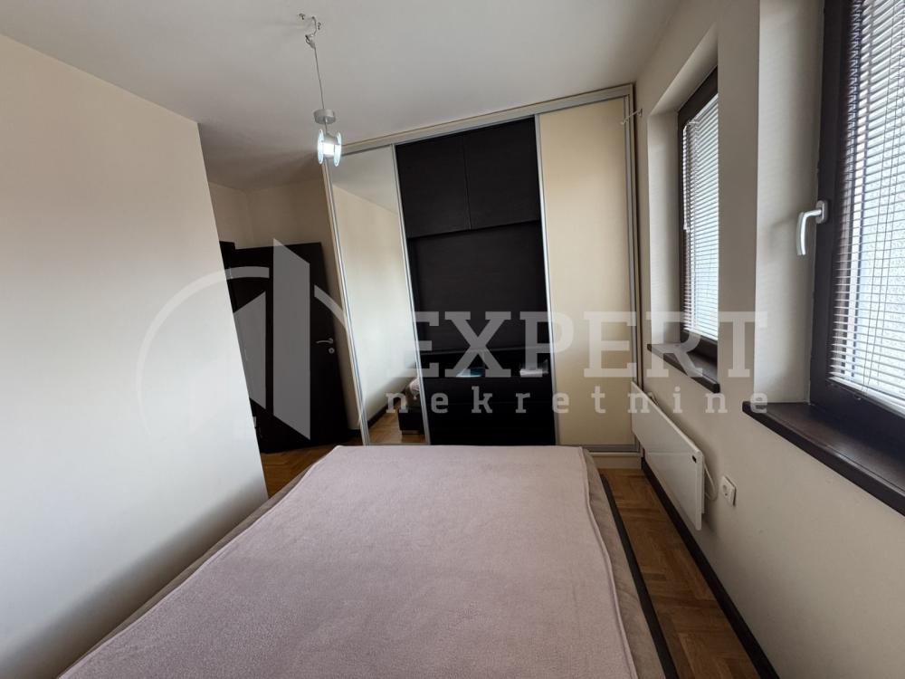 Slika 8 - Stan u zgradi, novogradnja, uknjižen, grejanje na struju, oglas ID p-015369