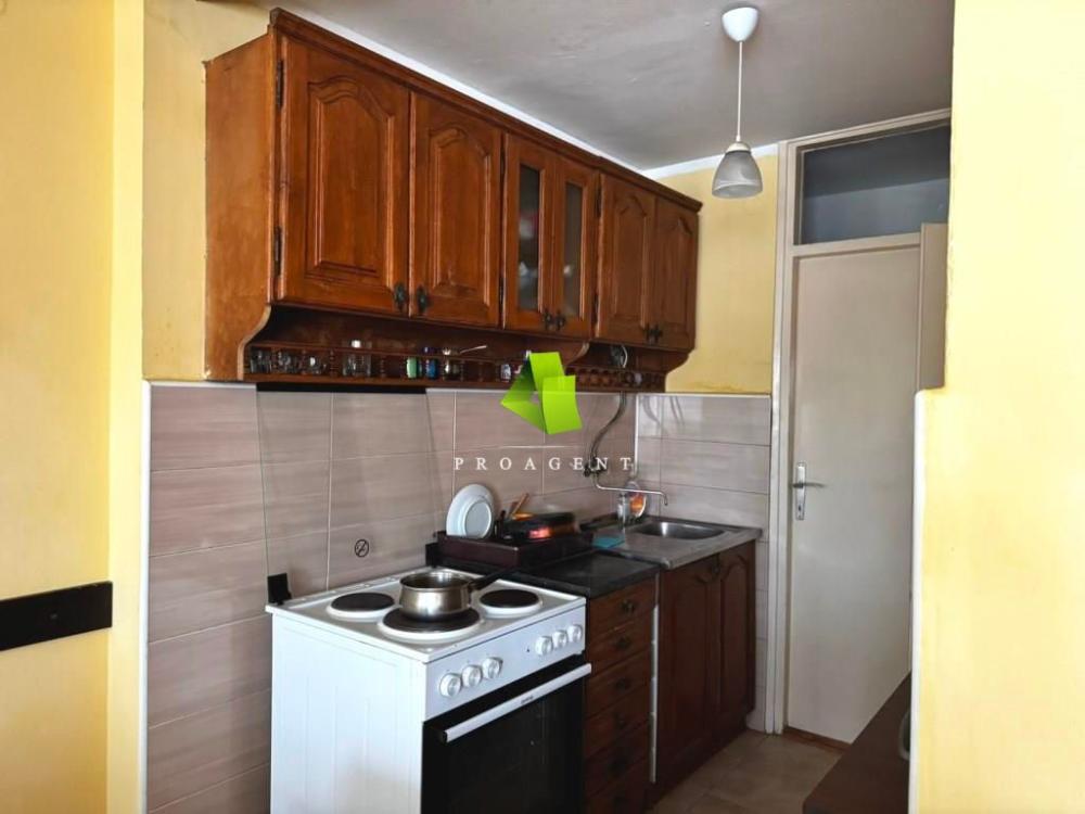 Slika 4 - Lep trosoban stan kod Doma zdravlja ID#7462