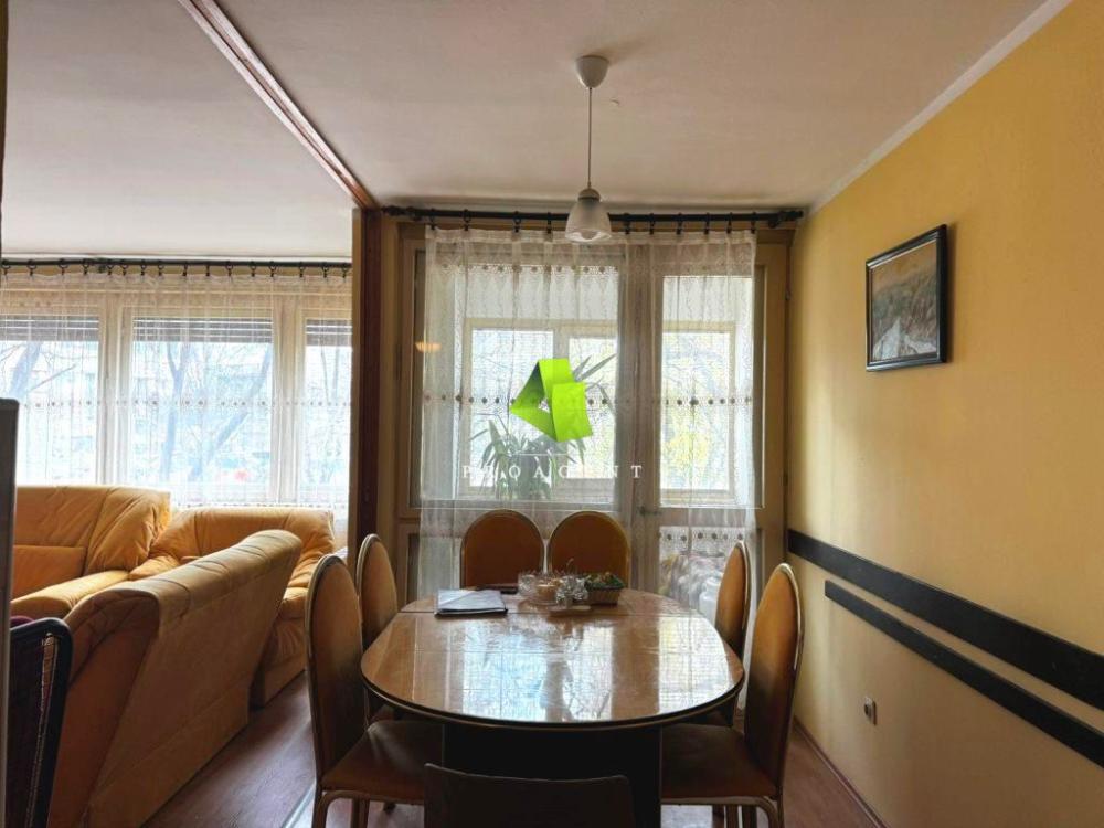 Slika 1 - Lep trosoban stan kod Doma zdravlja ID#7462