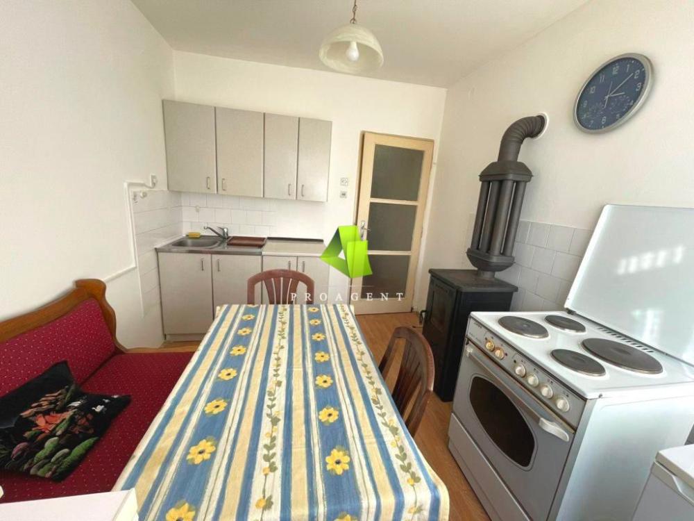 Slika 3 - Dvosoban stan sa stvarima u blizini Paliluske pijace ID#7474