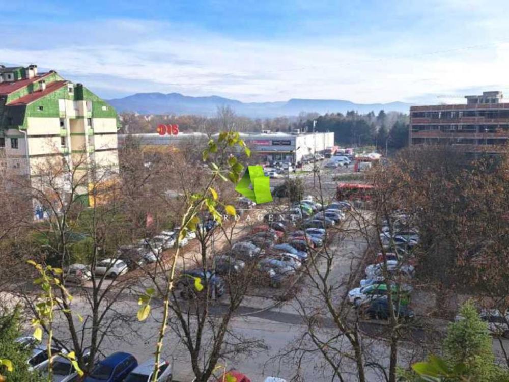 Glavna slika -Komforan dvoiposoban stan na odličnoj lokaciji u Duvaništu ID#7486