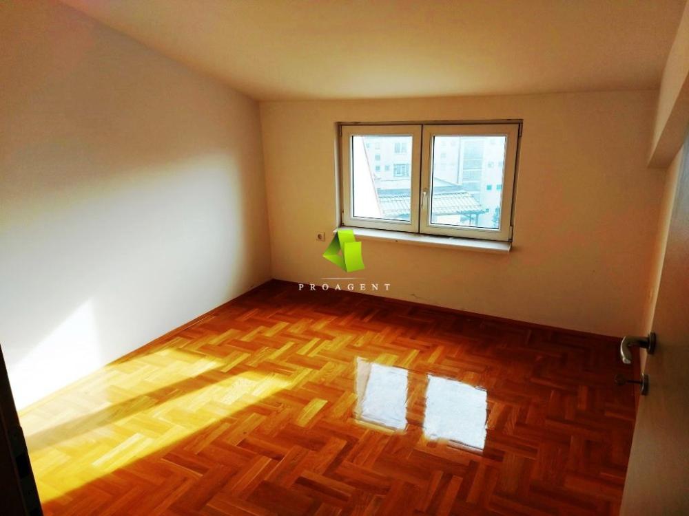 Slika 1 - Nov dvoiposoban stan sa PDV-om u centru ID#7437