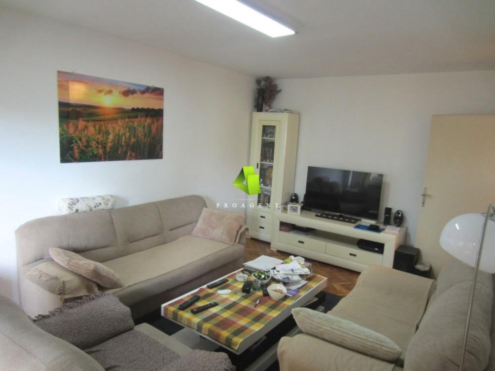 Slika 2 - Četvorosoban stan sa nameštajem u centru ID#7557