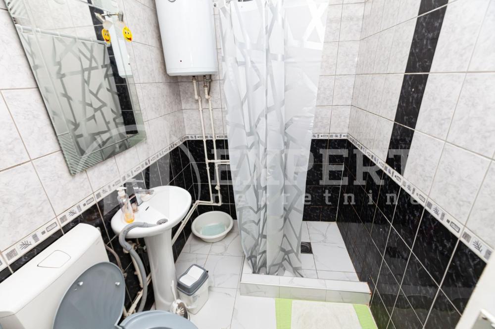 Slika 10 - Stan u zgradi, uknjižen, grejanje na struju, oglas ID p-015482