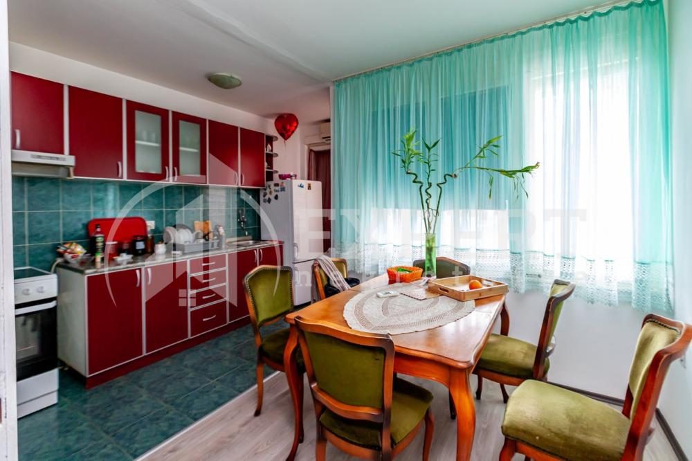 Slika 2 - Stan u zgradi, uknjižen, grejanje na struju, oglas ID p-015482