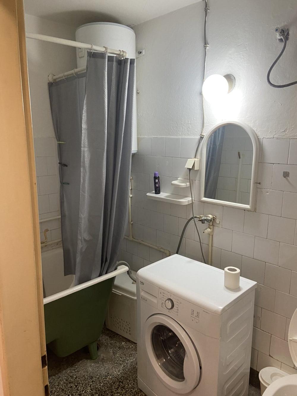 Slika 7 - Starogradnja, u blizini Palilulske pijace