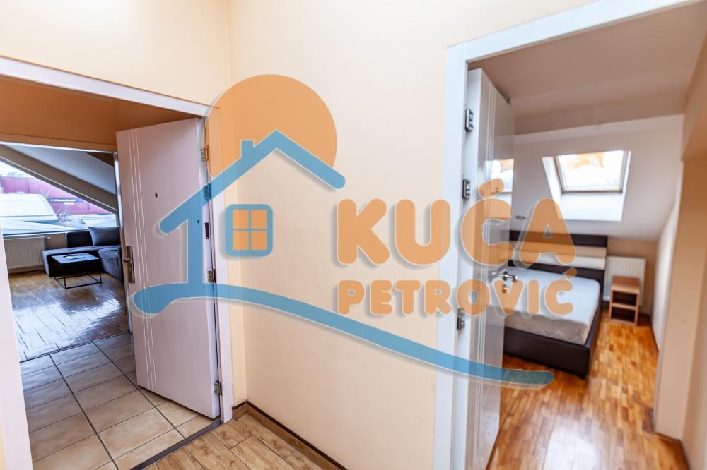 Slika 9 - Stan u zgradi, uknjižen, etažno grejanje, oglas ID p-015586