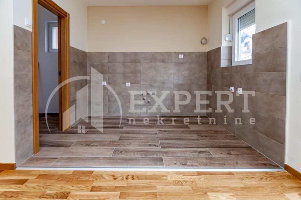 Slika 5 - Stan u zgradi, uknjižen, oglas ID p-015616