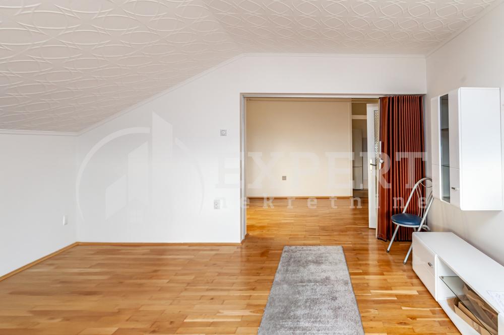 Slika 1 - Stan u zgradi, uknjižen, oglas ID p-015623