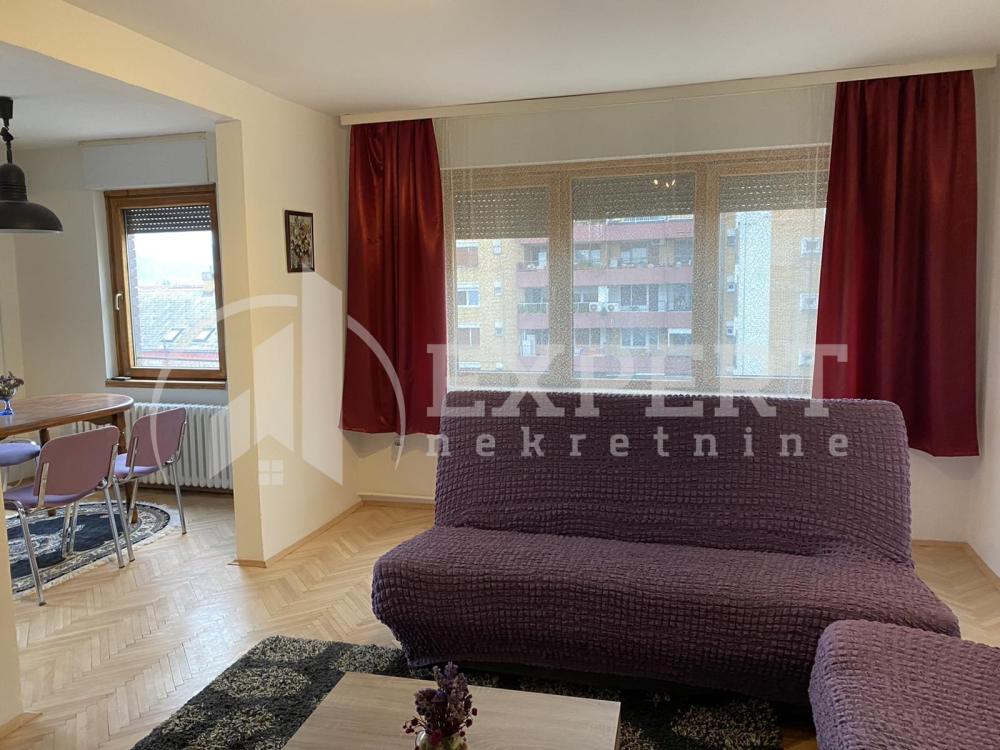 Slika 1 - Stan u zgradi, uknjižen, centralno grejanje, oglas ID p-015625