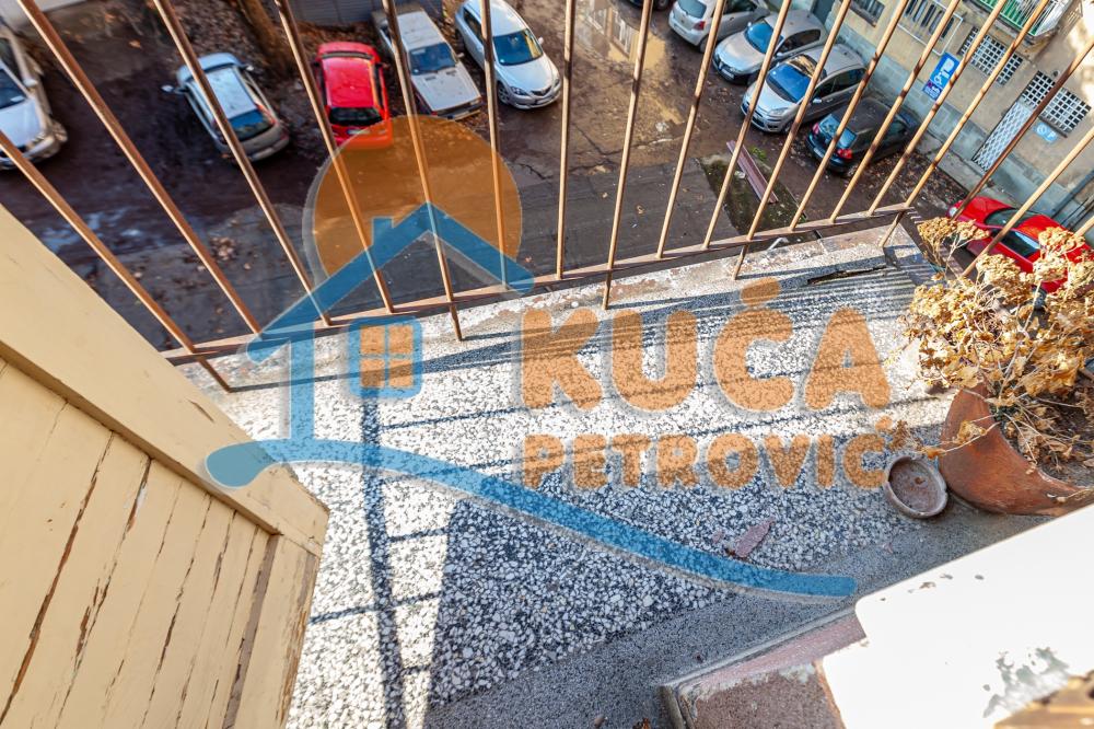 Slika 11 - Stan u zgradi, grejanje na struju, oglas ID p-015627