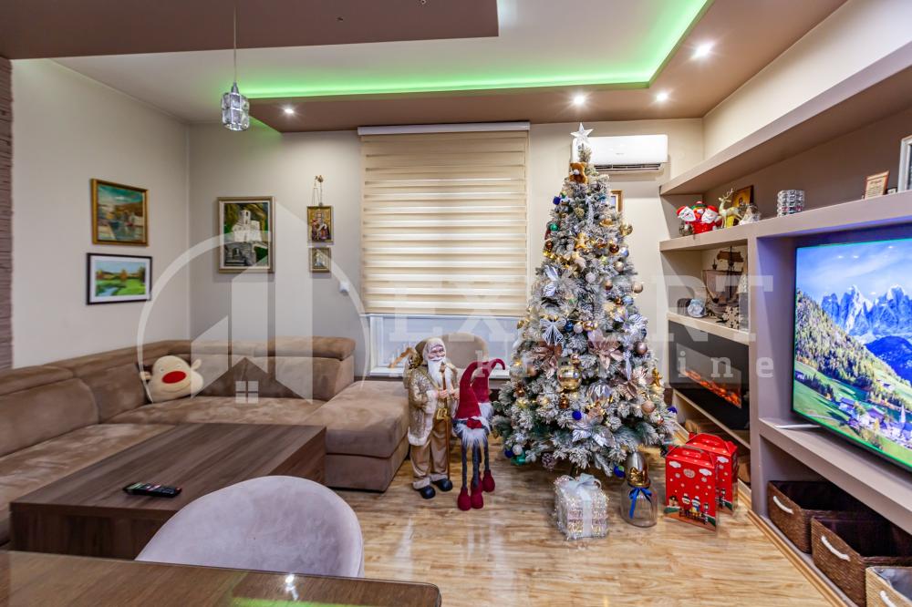 Slika 1 - Stan u zgradi, uknjižen, centralno grejanje, oglas ID p-015641