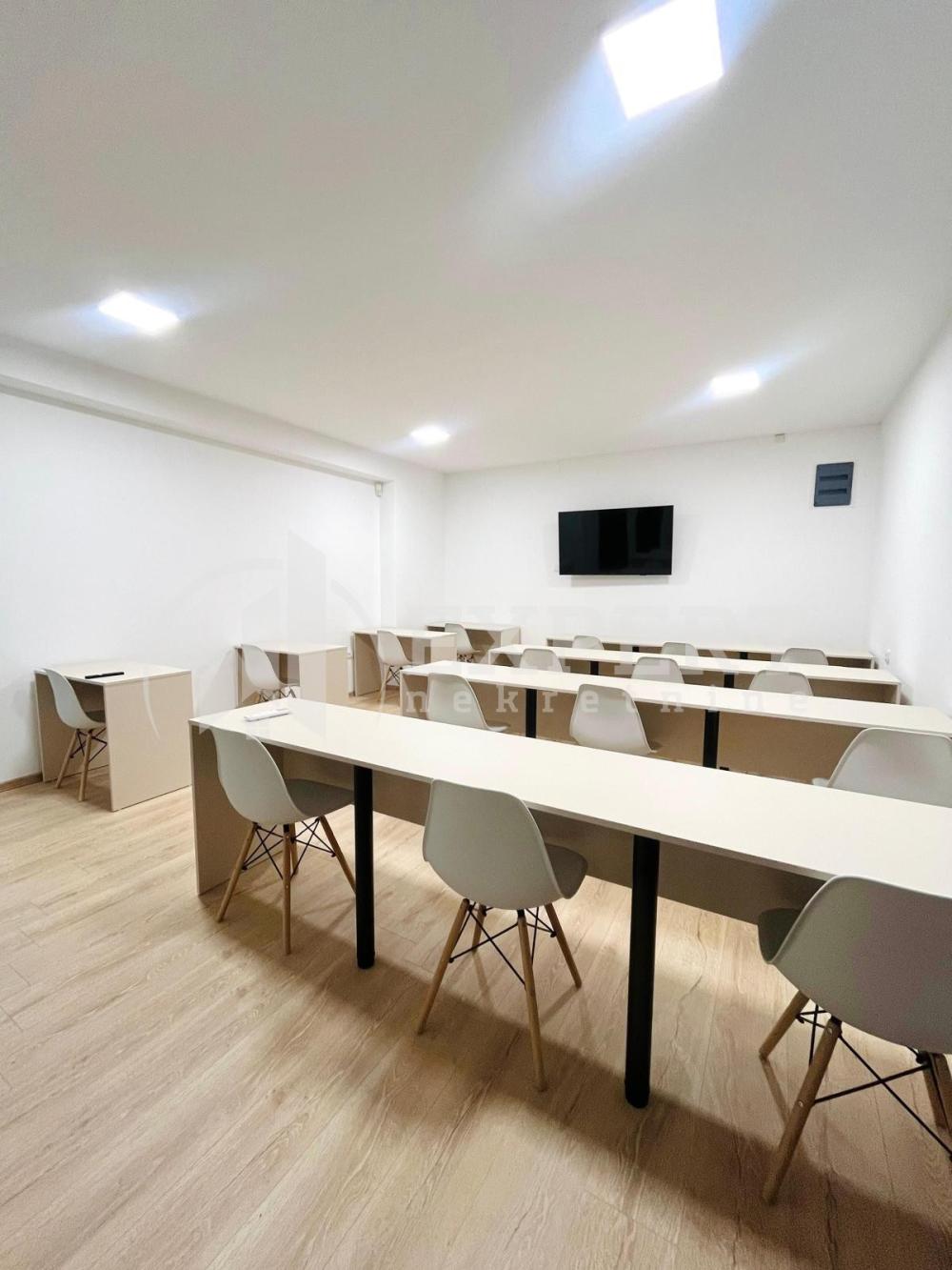 Slika 7 - Stan u zgradi, uknjižen, grejanje na struju, oglas ID p-015652