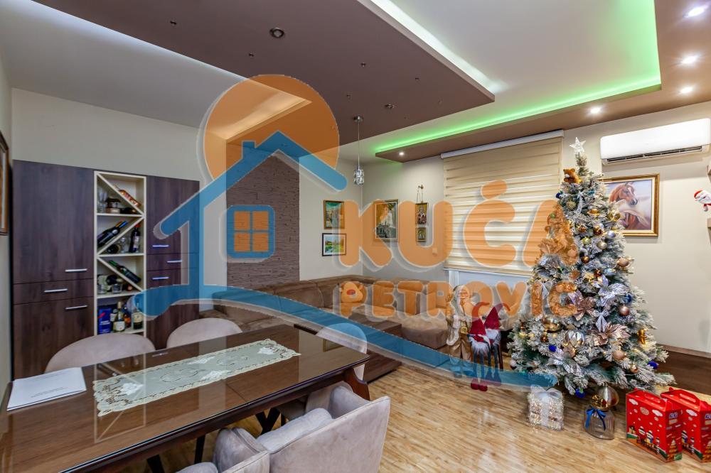 Glavna slika -Stan u zgradi, uknjižen, centralno grejanje, oglas ID p-015641