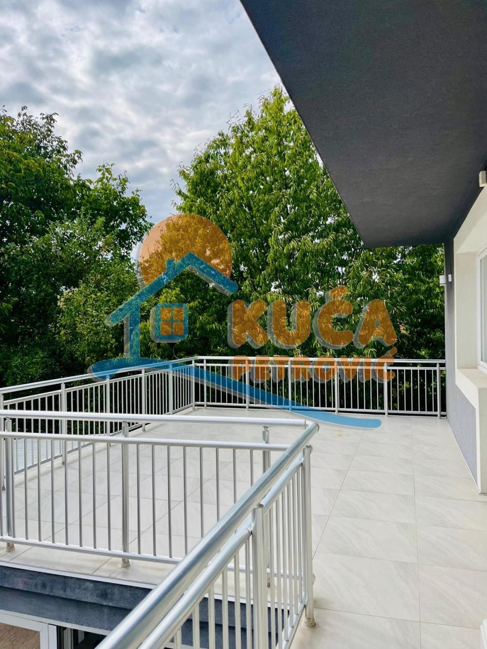 Slika 6 - Stan u zgradi, uknjižen, grejanje na struju, oglas ID p-015659