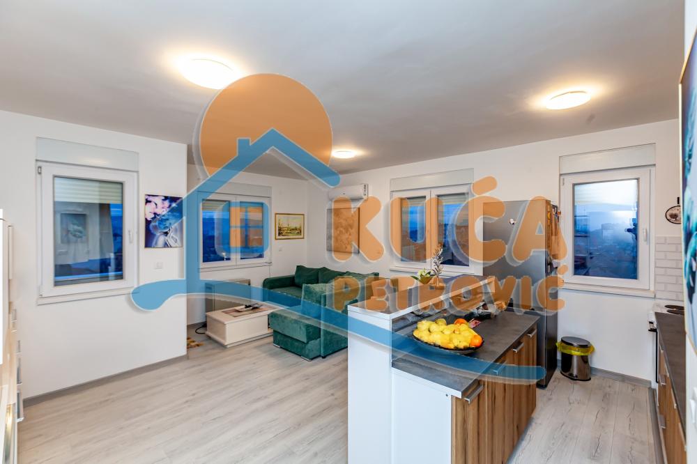 Slika 1 - Stan u zgradi, novogradnja, grejanje na struju, oglas ID p-015758