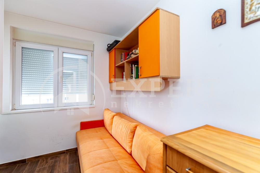 Slika 4 - Stan u zgradi, novogradnja, etažno grejanje, oglas ID p-015637