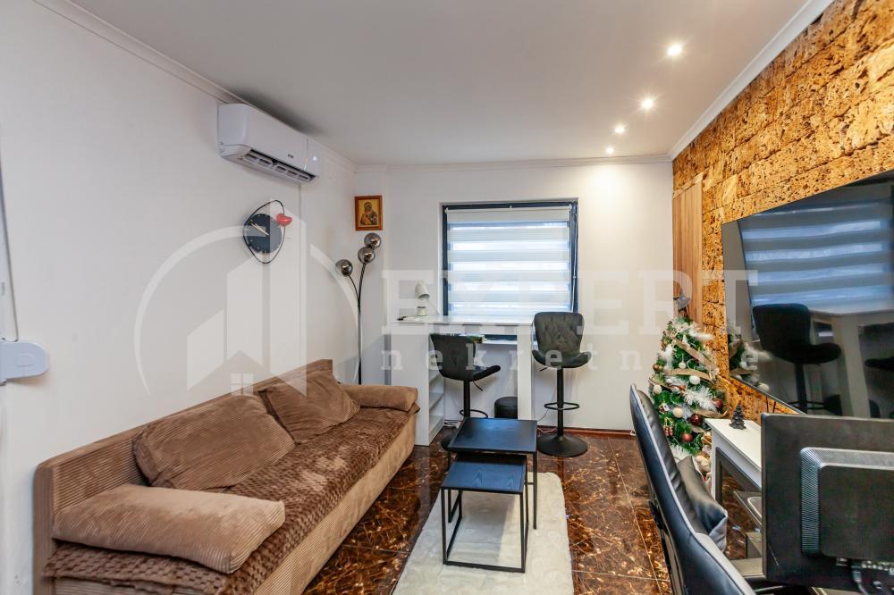 Glavna slika -Garsonjera, oglas ID p-015718