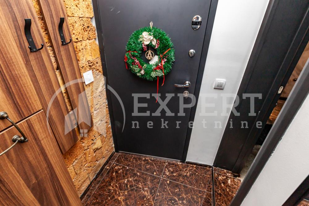 Slika 11 - Garsonjera, oglas ID p-015718