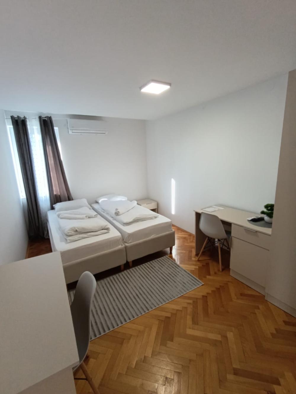 Slika 2 - 4.5 stan sa prelepom terasom i besplatnim parkingom