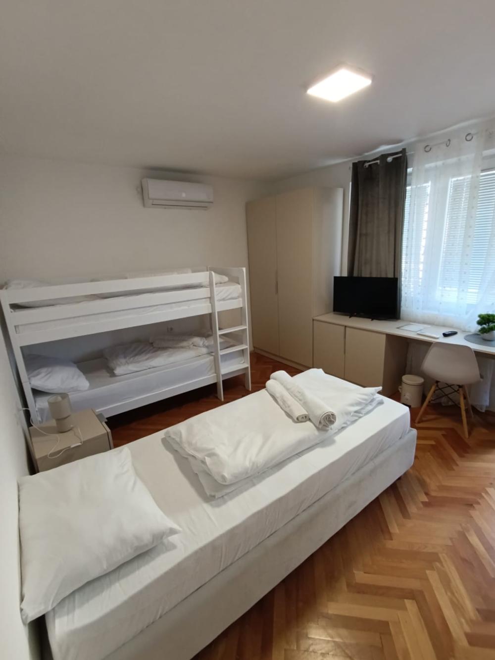 Slika 4 - 4.5 stan sa prelepom terasom i besplatnim parkingom