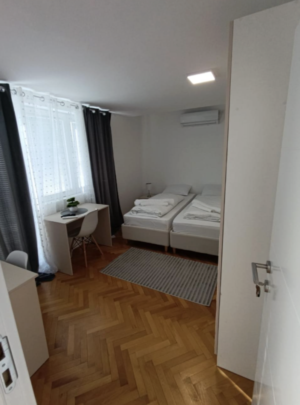 Slika 1 - Niška banja, komforan 4.5 stan sa besplatnim parkinom