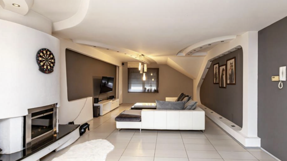 Slika 2 - Prodaje se sa nameštajem i parkingom