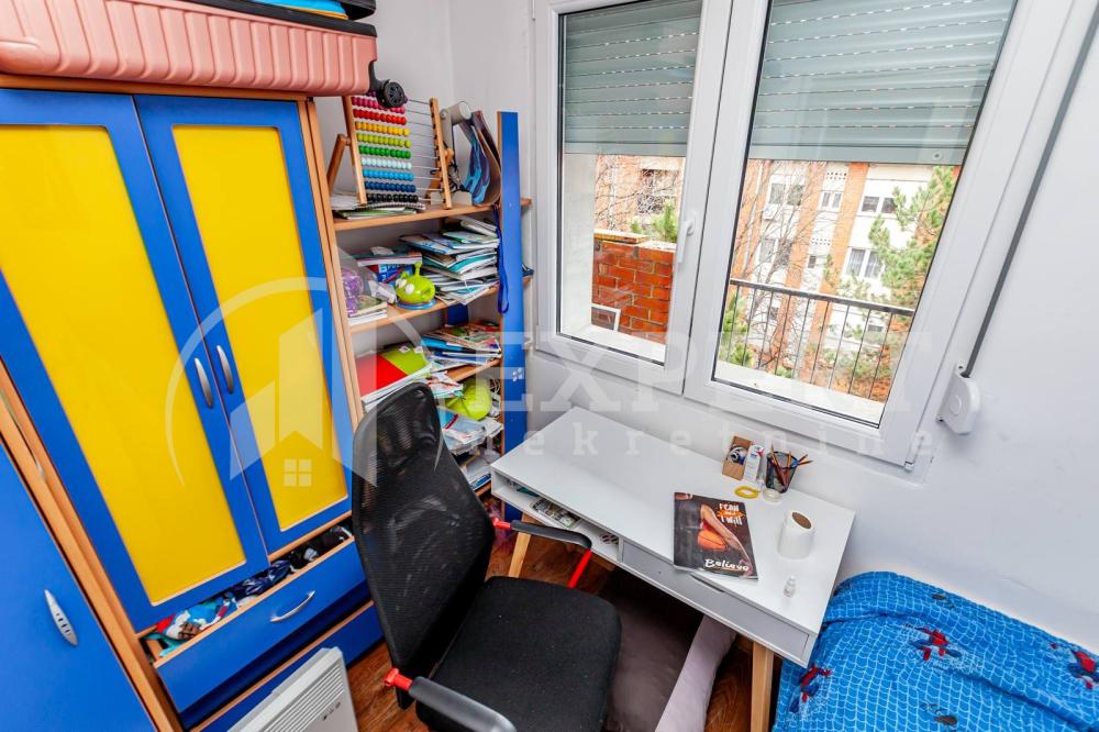 Slika 9 - Stan u zgradi, uknjižen, grejanje na struju, oglas ID p-015836