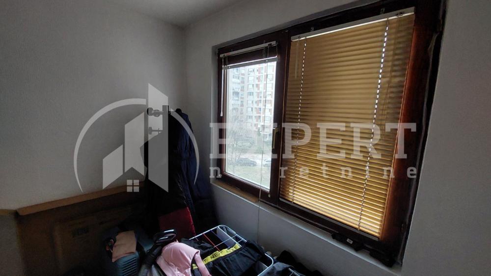 Slika 8 - Stan u zgradi, uknjižen, centralno grejanje, oglas ID p-015893