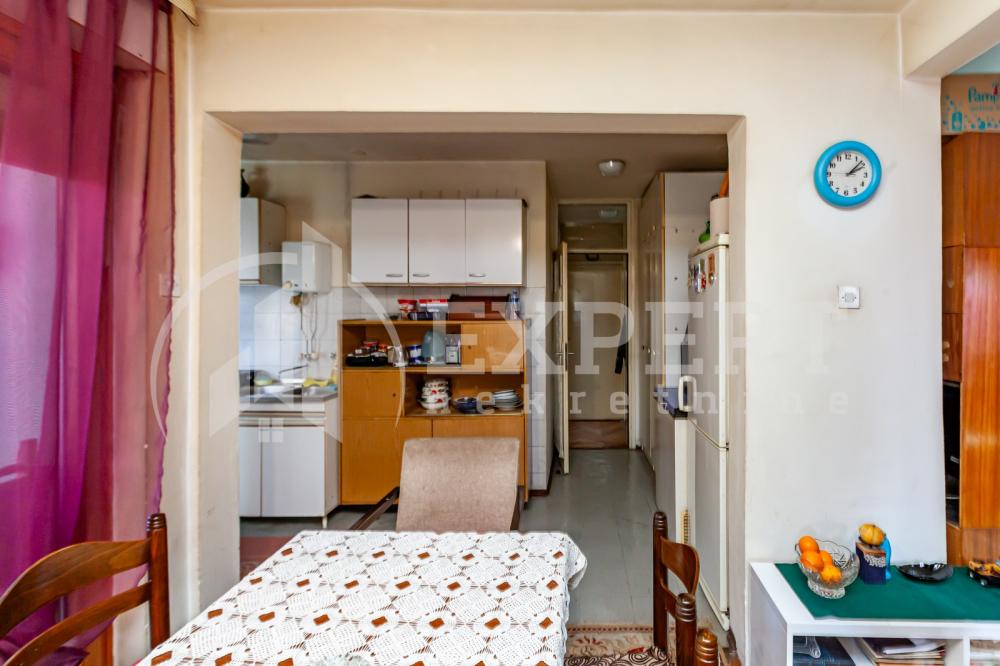 Slika 2 - Stan u zgradi, uknjižen, centralno grejanje, oglas ID p-015909